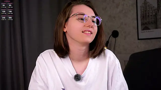 Snapshot of MeghanElson chatting on 06/20/26, 03:53 MeghanElson online show from 06/20/26, 03:53