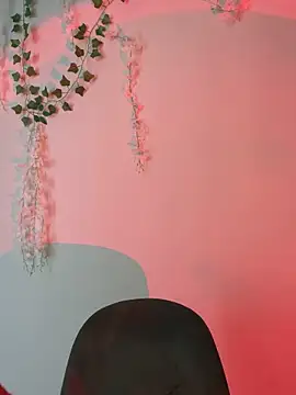 madelinexx online show from 11/06/25, 11:00