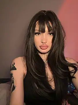 madelinexx online show from 04/18/26, 05:06