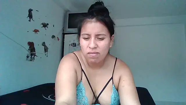  LATINA  online show from 02/17/25, 09:52