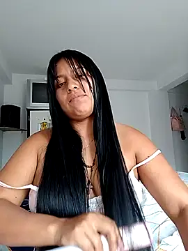  LATINA  online show from 04/23/26, 09:06