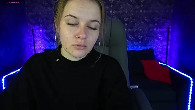 Snapshot of MaribelRiverr_ chatting on 01/13/25, 06:16 MaribelRiverr online show from 01/13/25, 06:16