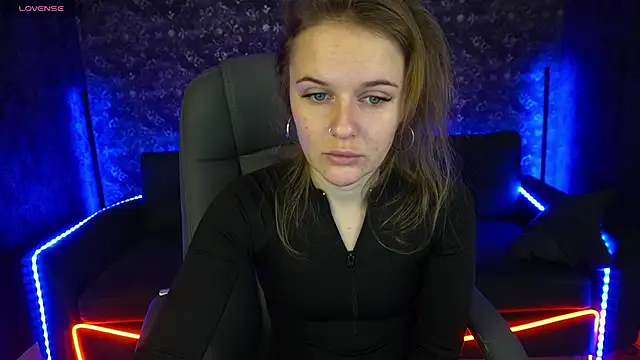 Snapshot of MaribelRiverr_ chatting on 01/25/25, 06:23 MaribelRiverr online show from 01/25/25, 06:23
