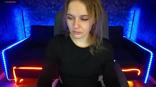 Snapshot of MaribelRiverr_ chatting on 02/02/25, 06:26 MaribelRiverr online show from 02/02/25, 06:26