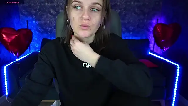 Snapshot of MaribelRiverr_ chatting on 02/20/25, 06:39 MaribelRiverr online show from 02/20/25, 06:39
