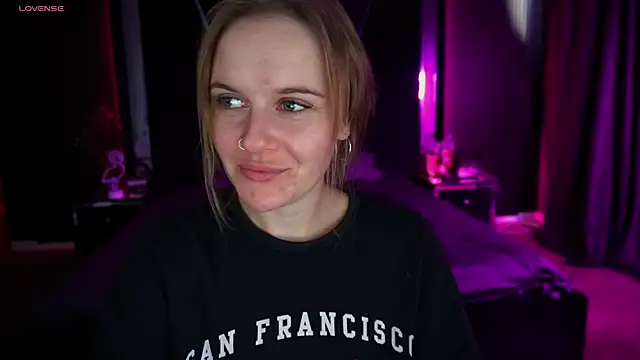 Snapshot of MaribelRiverr_ chatting on 09/12/25, 05:40 MaribelRiverr online show from 09/12/25, 05:40