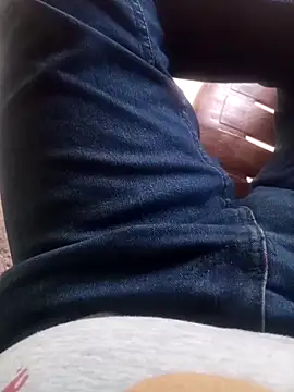 Snapshot of sadunt chatting on 09/24/25, 06:06 sadunt online show from 09/24/25, 06:06