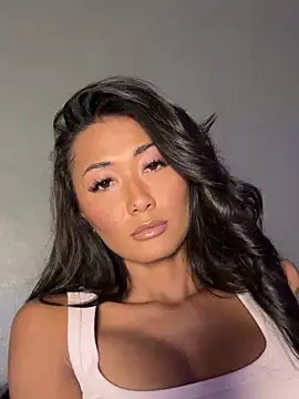 thai-dreamgirl online show from 12/05/25, 12:03