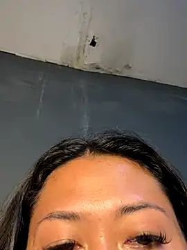 thai-dreamgirl online show from 12/22/25, 11:35