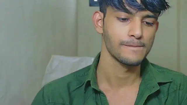 Snapshot of kingkartik7 chatting on 12/16/25, 06:40 kingkartik7 online show from 12/16/25, 06:40