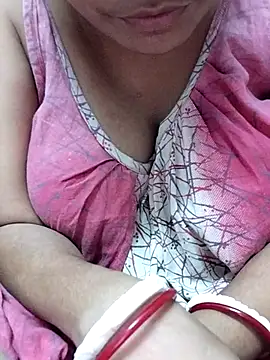 miss-Riy online show from 10/31/25, 08:48