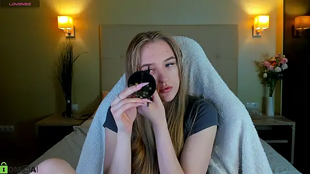 Snapshot of Stacy_River chatting on 02/19/26, 09:27 Stacy River online show from 02/19/26, 09:27