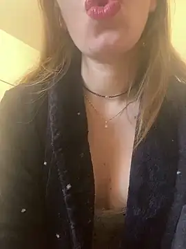 EvaRush online show from 02/28/25, 08:20