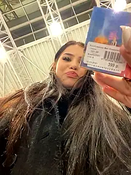 Snapshot of Chloe__Moon chatting on 12/03/24, 02:27 Chloe Moon online show from 12/03/24, 02:27