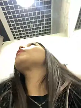 Snapshot of Chloe__Moon chatting on 12/09/24, 04:15 Chloe Moon online show from 12/09/24, 04:15