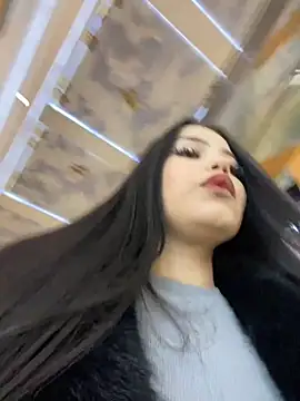 Snapshot of Chloe__Moon chatting on 12/22/24, 04:06 Chloe Moon online show from 12/22/24, 04:06