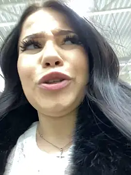 Snapshot of Chloe__Moon chatting on 01/07/25, 01:14 Chloe Moon online show from 01/07/25, 01:14