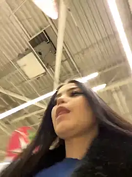 Snapshot of Chloe__Moon chatting on 01/16/25, 03:35 Chloe Moon online show from 01/16/25, 03:35