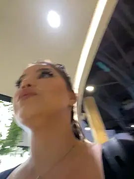 Snapshot of Chloe__Moon chatting on 03/07/25, 09:07 Chloe Moon online show from 03/07/25, 09:07