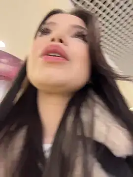 Snapshot of Chloe__Moon chatting on 12/16/25, 03:06 Chloe Moon online show from 12/16/25, 03:06