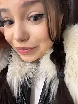 Snapshot of Chloe__Moon chatting on 02/18/26, 03:08 Chloe Moon online show from 02/18/26, 03:08