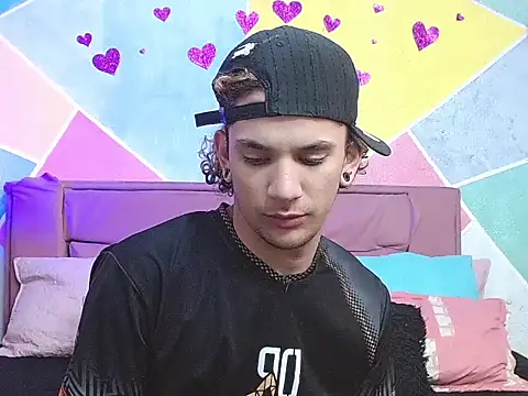 tylor boy online show from 09/13/25, 02:22