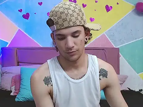 tylor boy online show from 09/20/25, 08:54