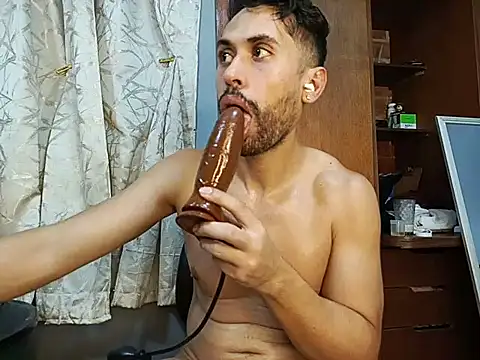 Snapshot of Raziel_X chatting on 02/01/25, 04:24 Raziel X online show from 02/01/25, 04:24