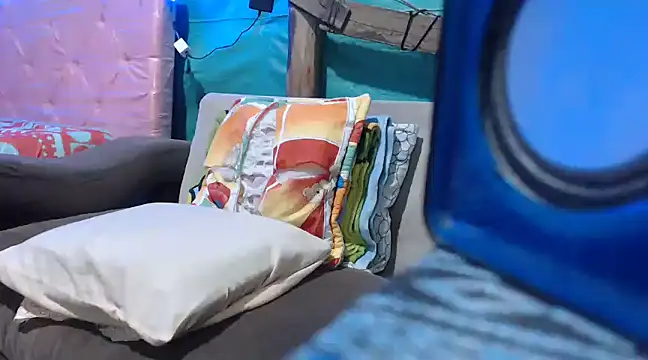 mom son dirty online show from 03/01/25, 12:07