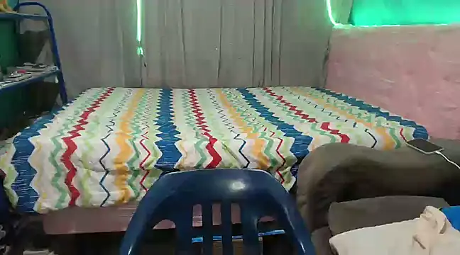 mom son dirty online show from 03/02/25, 10:05