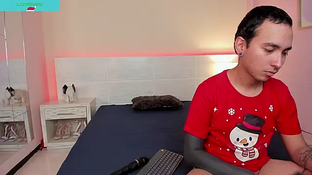 MARCUS AND HIKARY online show from 12/21/24, 08:43