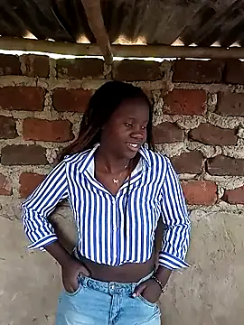 Snapshot of Black_juicy24 chatting on 03/02/25, 09:21 Black juicy24 online show from 03/02/25, 09:21