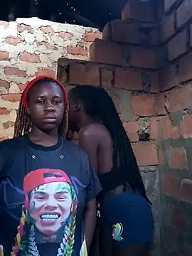 Snapshot of Black_juicy24 chatting on 09/24/25, 04:27 Black juicy24 online show from 09/24/25, 04:27