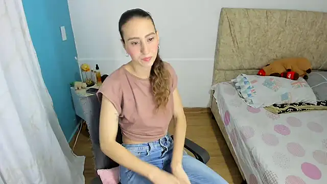 RachelJones  online show from 04/10/26, 04:17