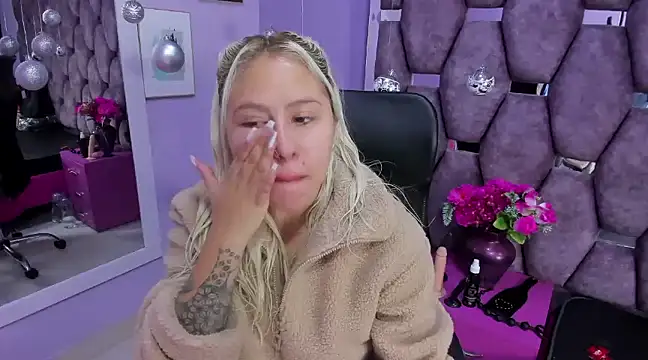 ConstansBlonde online show from 12/27/24, 01:28