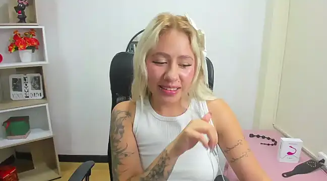 ConstansBlonde online show from 02/05/25, 10:55