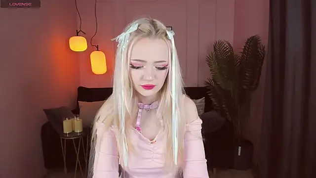 EmilyAir online show from 01/01/25, 09:41