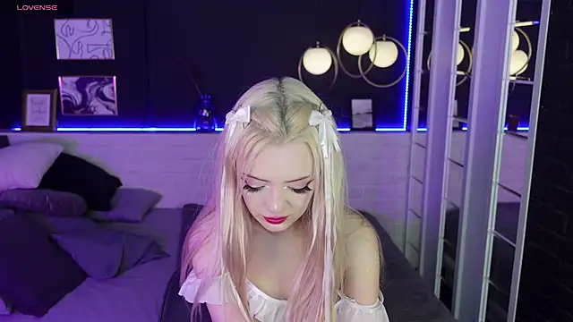 EmilyAir online show from 01/24/25, 03:32