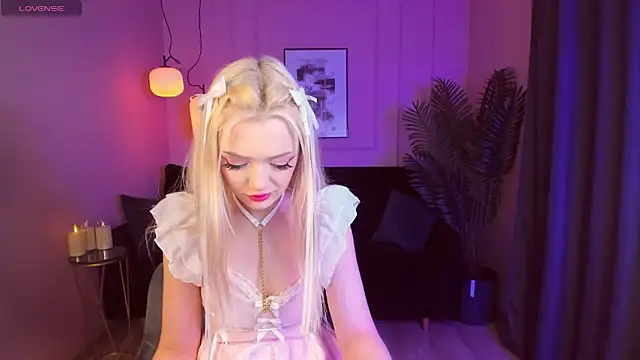 EmilyAir online show from 01/25/25, 11:11