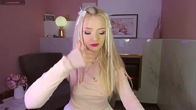 EmilyAir online show from 02/09/25, 01:11