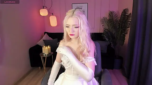 EmilyAir online show from 03/01/25, 03:21