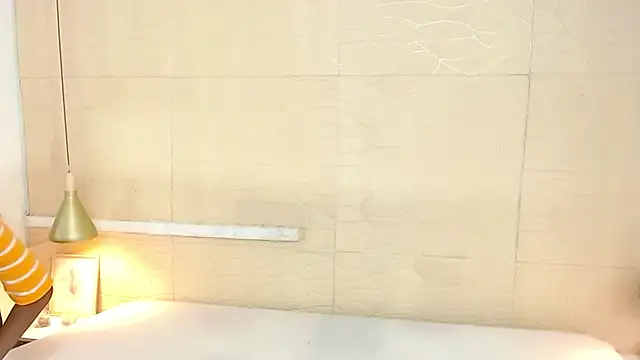 Chocolatte bar online show from 12/31/24, 12:46