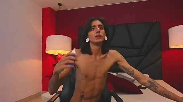 Snapshot of Matthew_Dixonn chatting on 12/12/24, 09:51 Matthew Dixonn online show from 12/12/24, 09:51