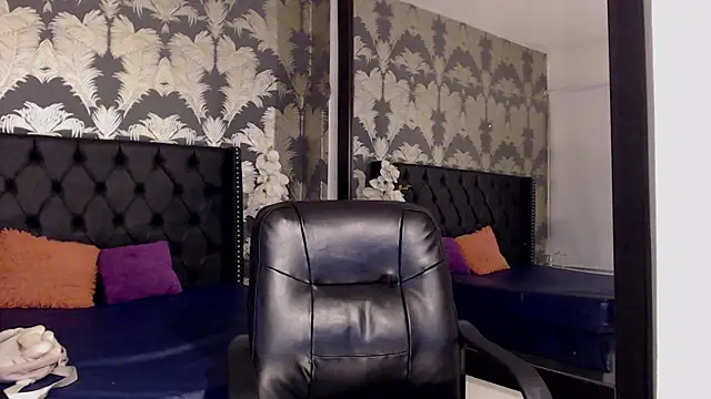 Snapshot of Matthew_Dixonn chatting on 01/17/25, 05:32 Matthew Dixonn online show from 01/17/25, 05:32