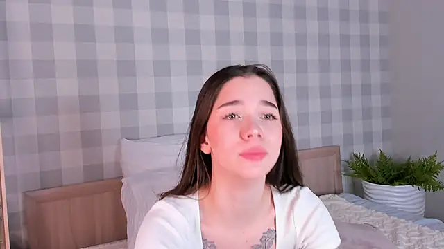 Butterflys1268 online show from 12/04/24, 03:37