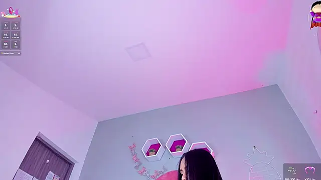 Snapshot of StefanyWilliams_ chatting on 02/08/25, 05:40 StefanyWilliams online show from 02/08/25, 05:40