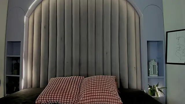 Snapshot of StefanyWilliams_ chatting on 12/05/25, 07:43 StefanyWilliams online show from 12/05/25, 07:43