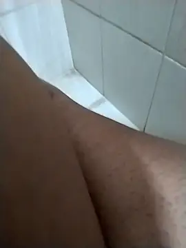 Snapshot of rohitlov150 chatting on 09/21/25, 02:46 rohitlov150 online show from 09/21/25, 02:46