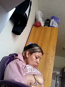 Sweel Leyva18 online show from 11/24/25, 08:08