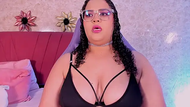 juli 2tyes online show from 01/13/26, 02:50